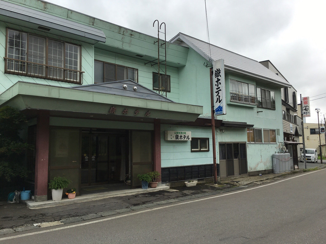 Dake Hotel