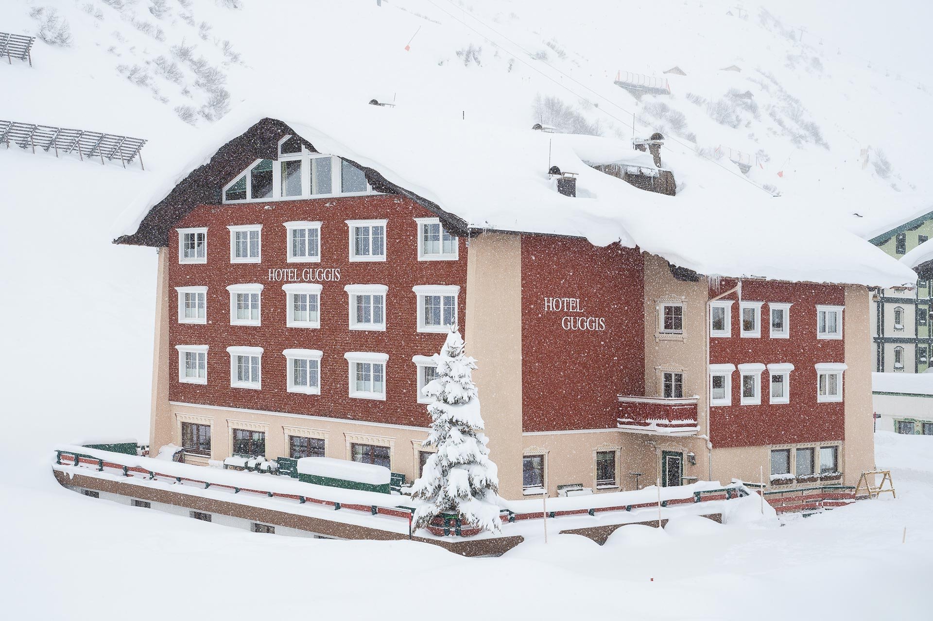 Hotel Guggis-官方
