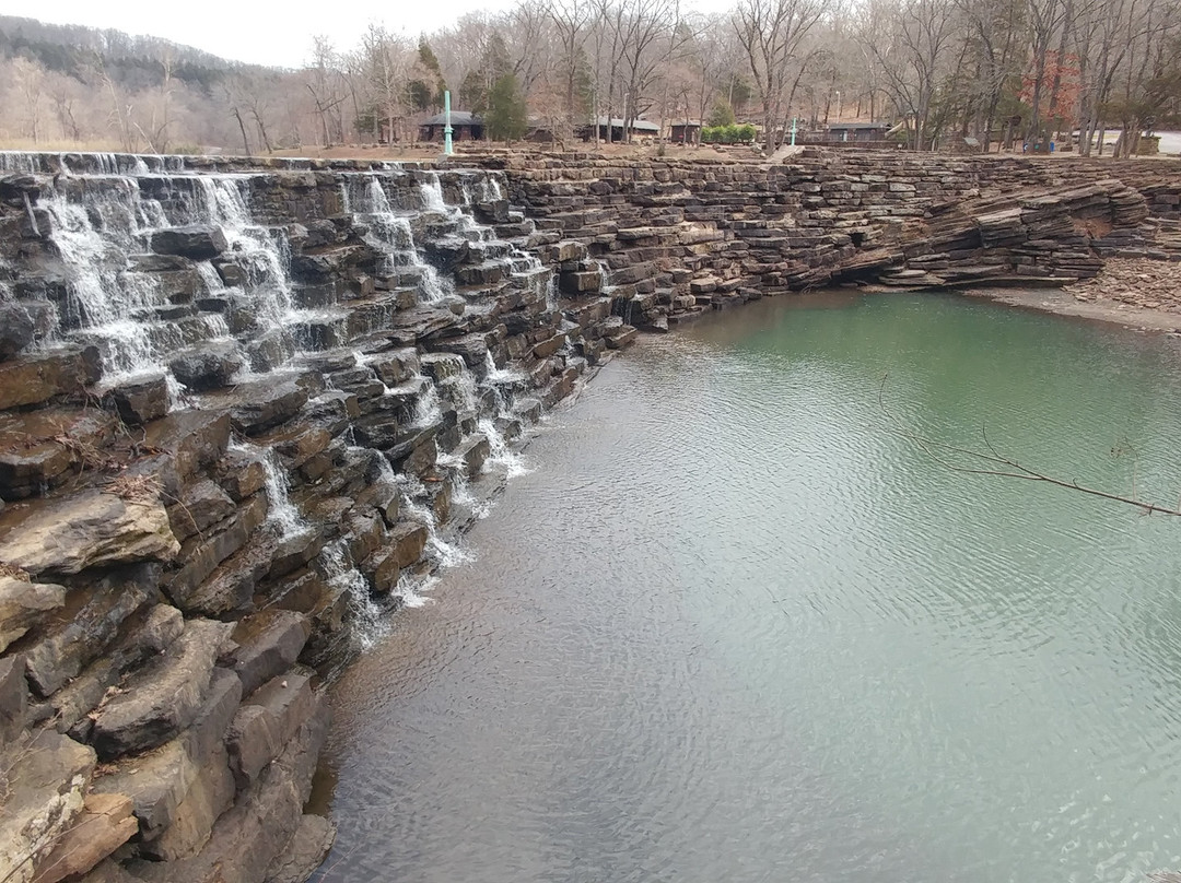 Devil's Den State Park景点图片