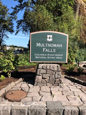 Multnomah Village-波特兰必去景点