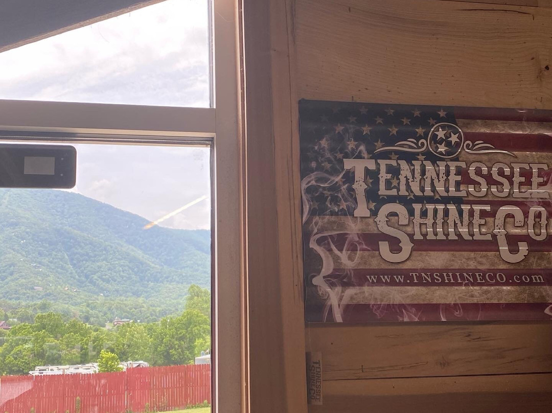 Tennessee Shine Company -sevierville景点图片