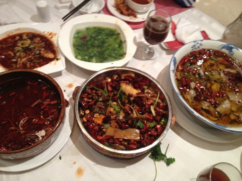 渝信川菜(96广场店)主图