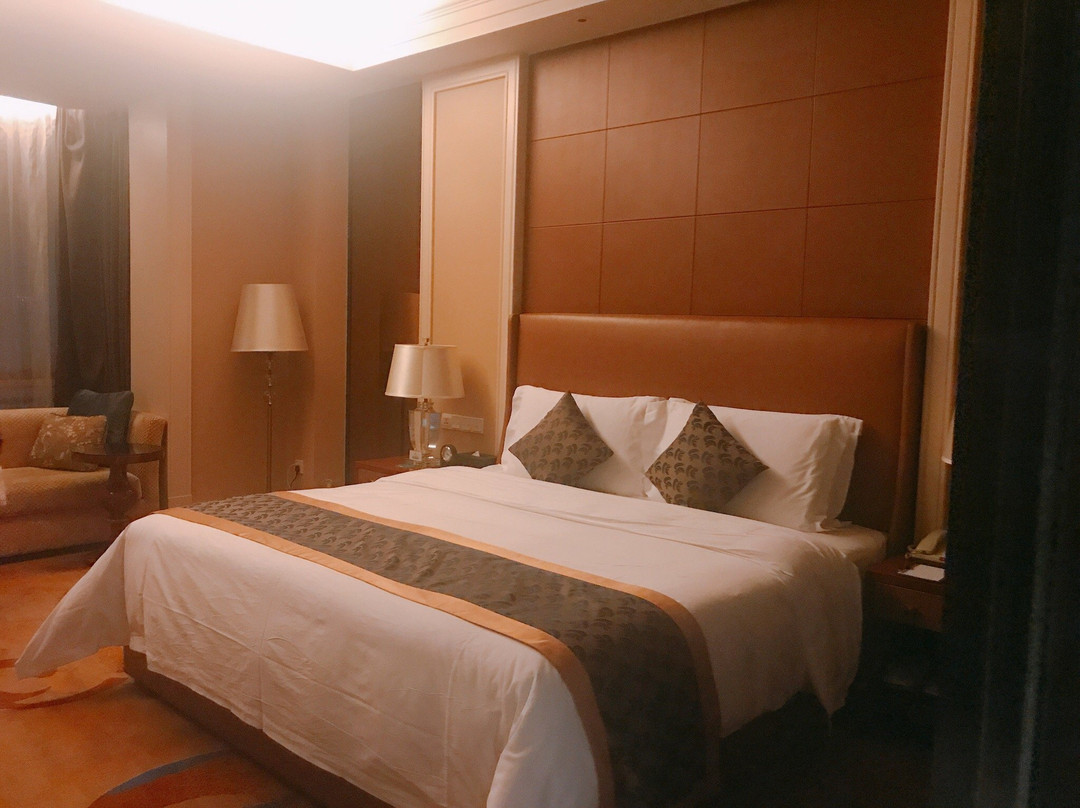 巨华国际大酒店主图