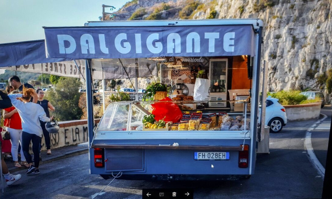 Seiano餐馆和美食-Dal Gigante Vintage Street Food