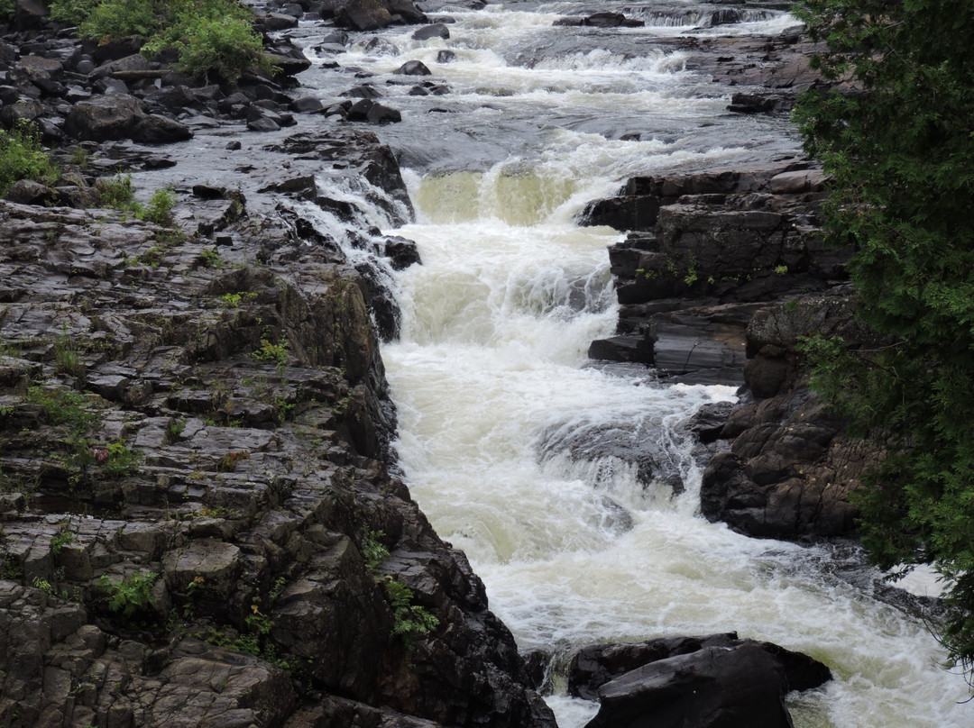 Sainte-Beatrix旅游攻略图片