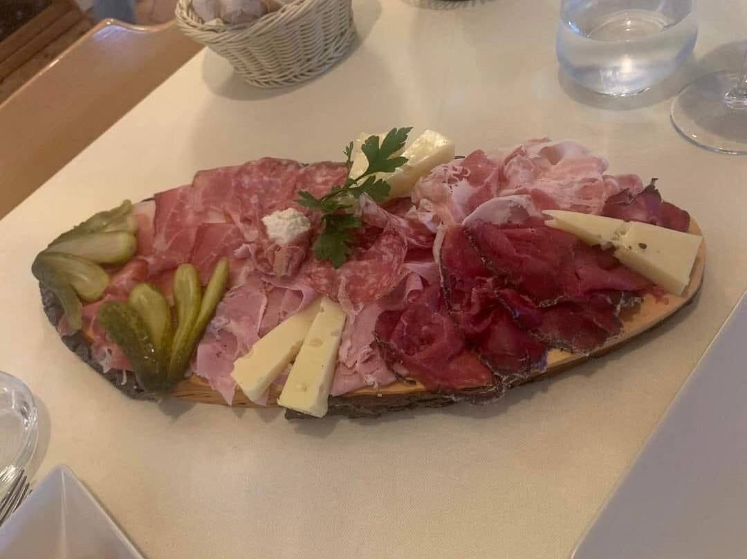 Varena餐馆和美食-Ristorante la Baita delle Ville