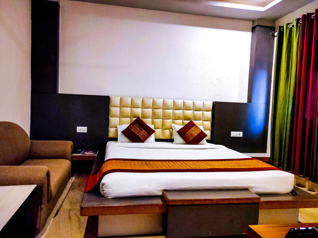 Hotel Grand Tapovan主图