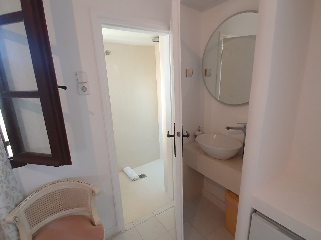 信天翁酒店主图