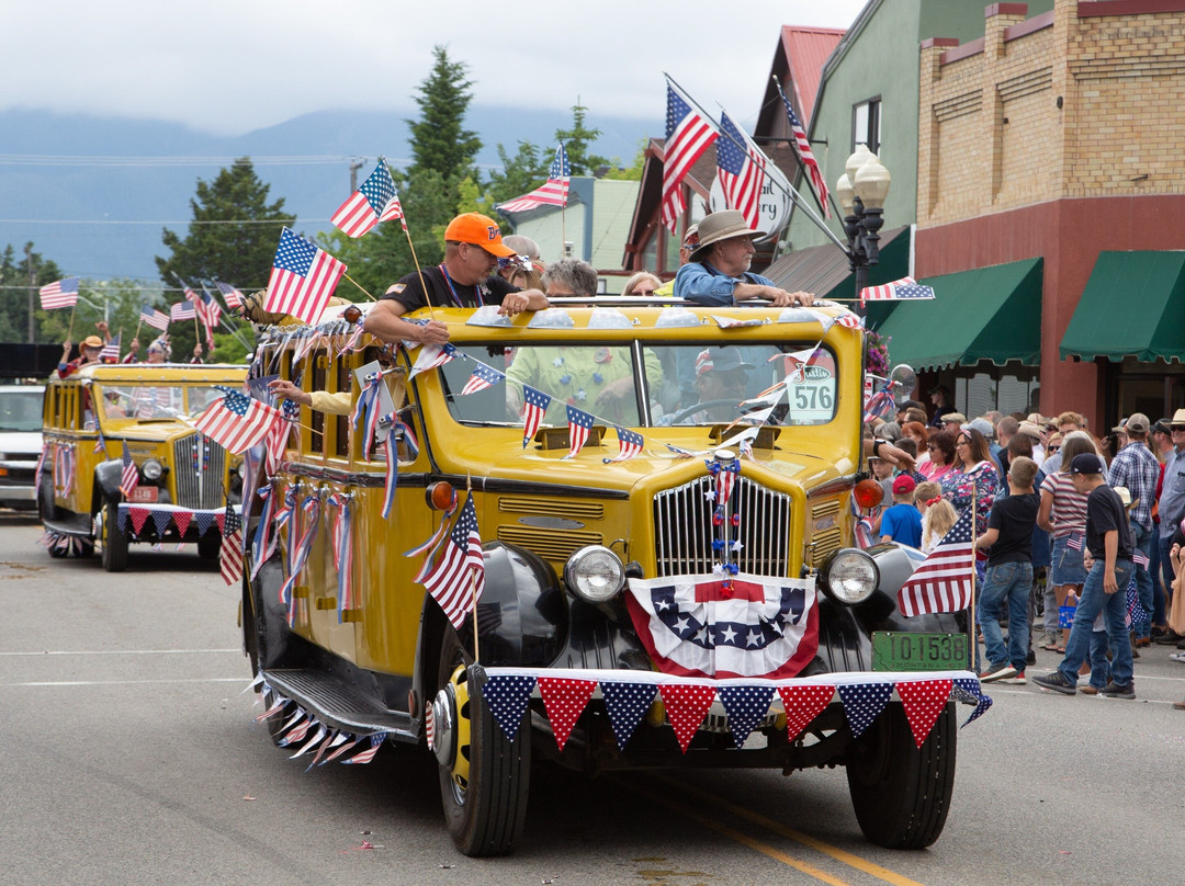 Buses of Yellowstone Preservation Trust-雷德洛治必去景点