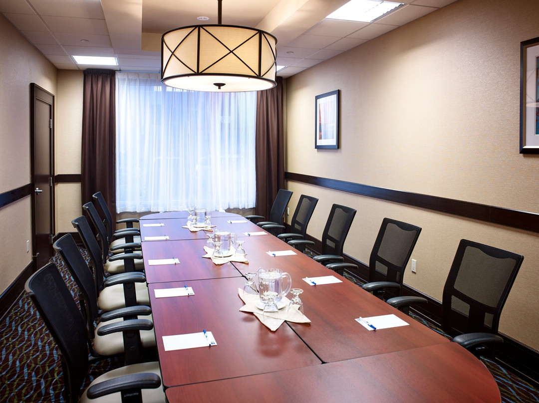 Holiday Inn Express & Suites Timmins By IHG主图