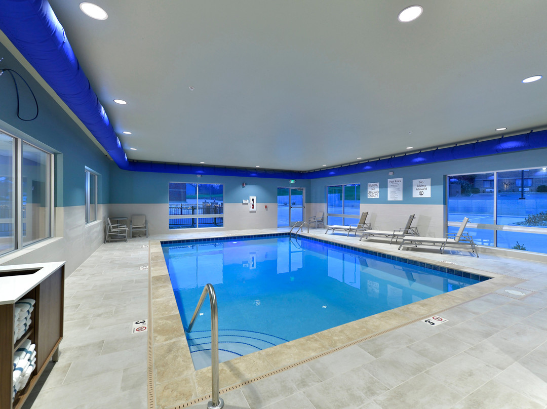 Holiday Inn Express & Suites Millersburg By IHG主图