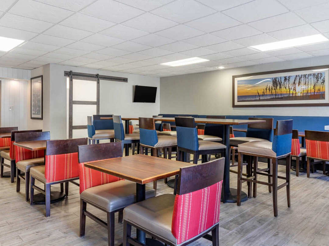 Comfort Suites Southport - Oak Island主图