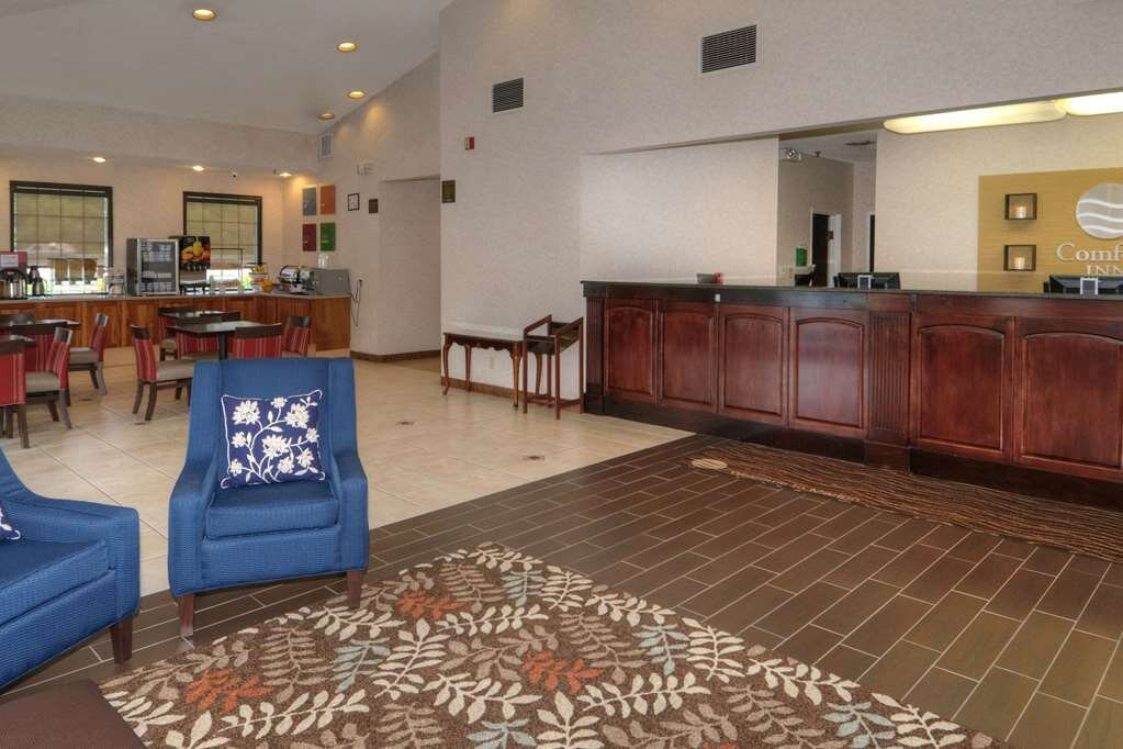Comfort Inn Marion Near Downtown & Blue Ridge Pkwy主图