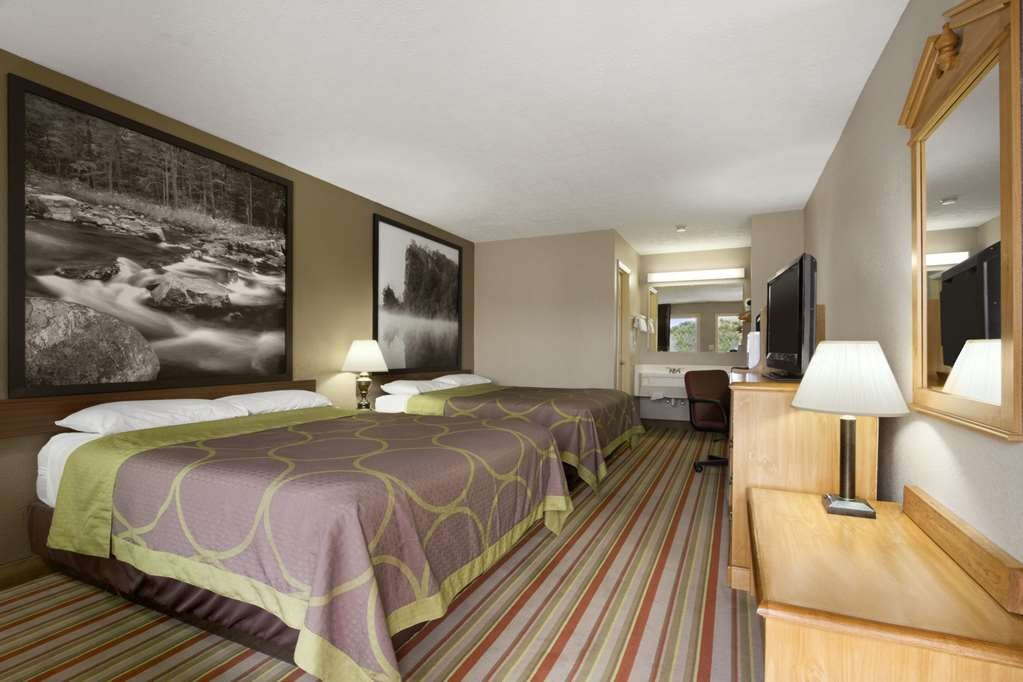 Super 8 by Wyndham Fort Chiswell Wytheville Area主图