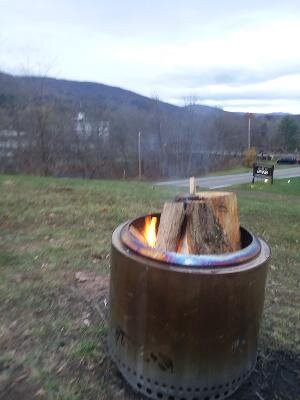 Eastwind Hotel & Bar主图