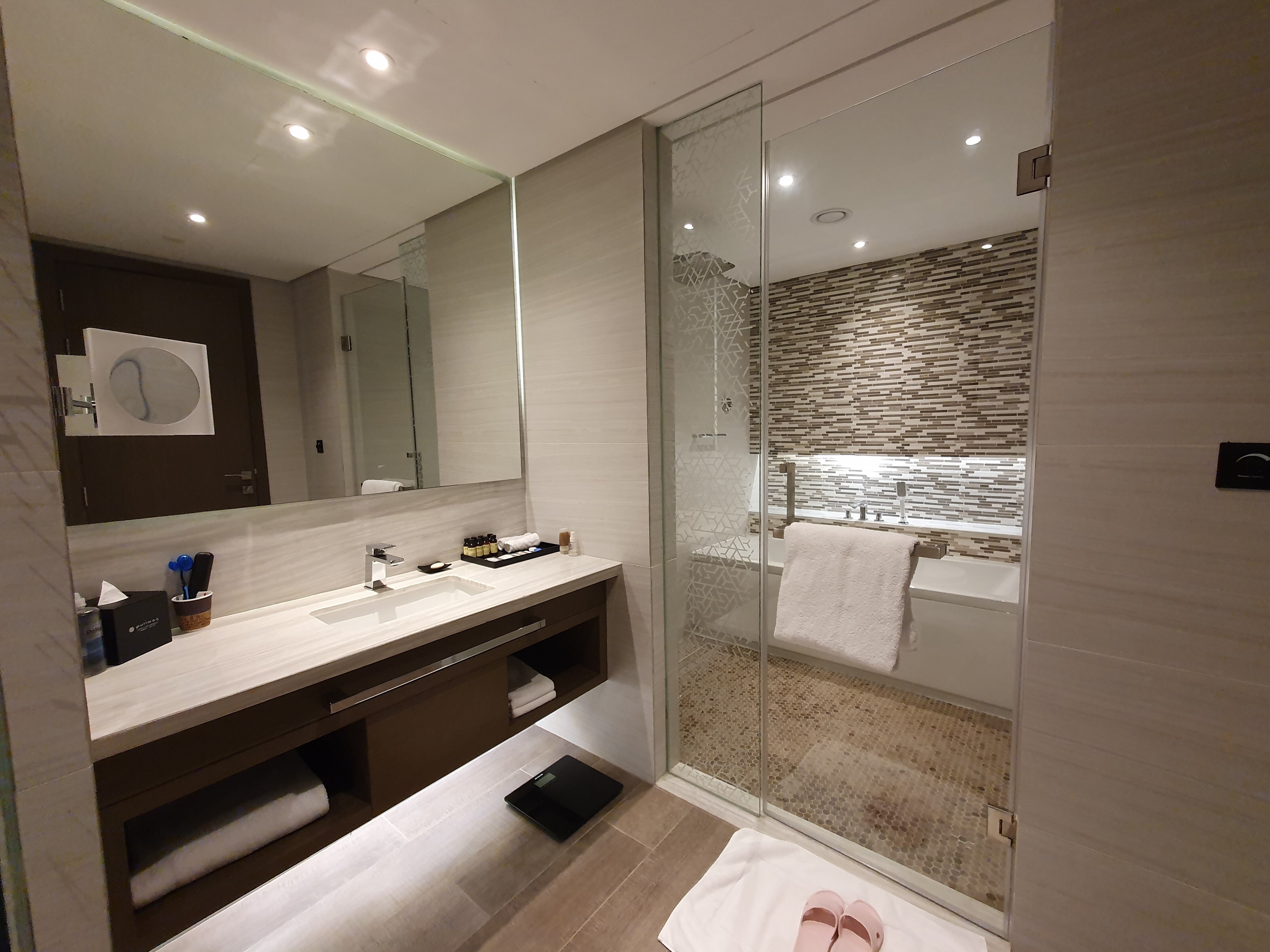 Pullman Sharjah-浴室