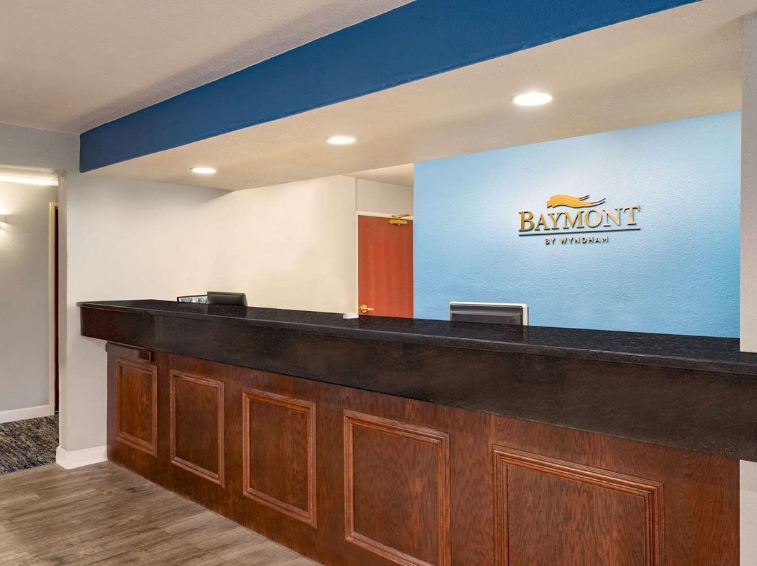 托莱多机场戴斯酒店主图