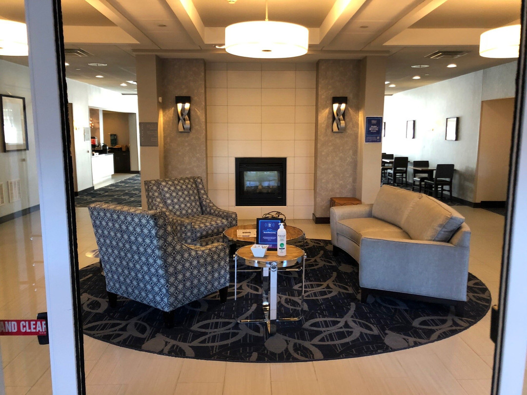 波特兰希尔顿惠庭套房酒店主图