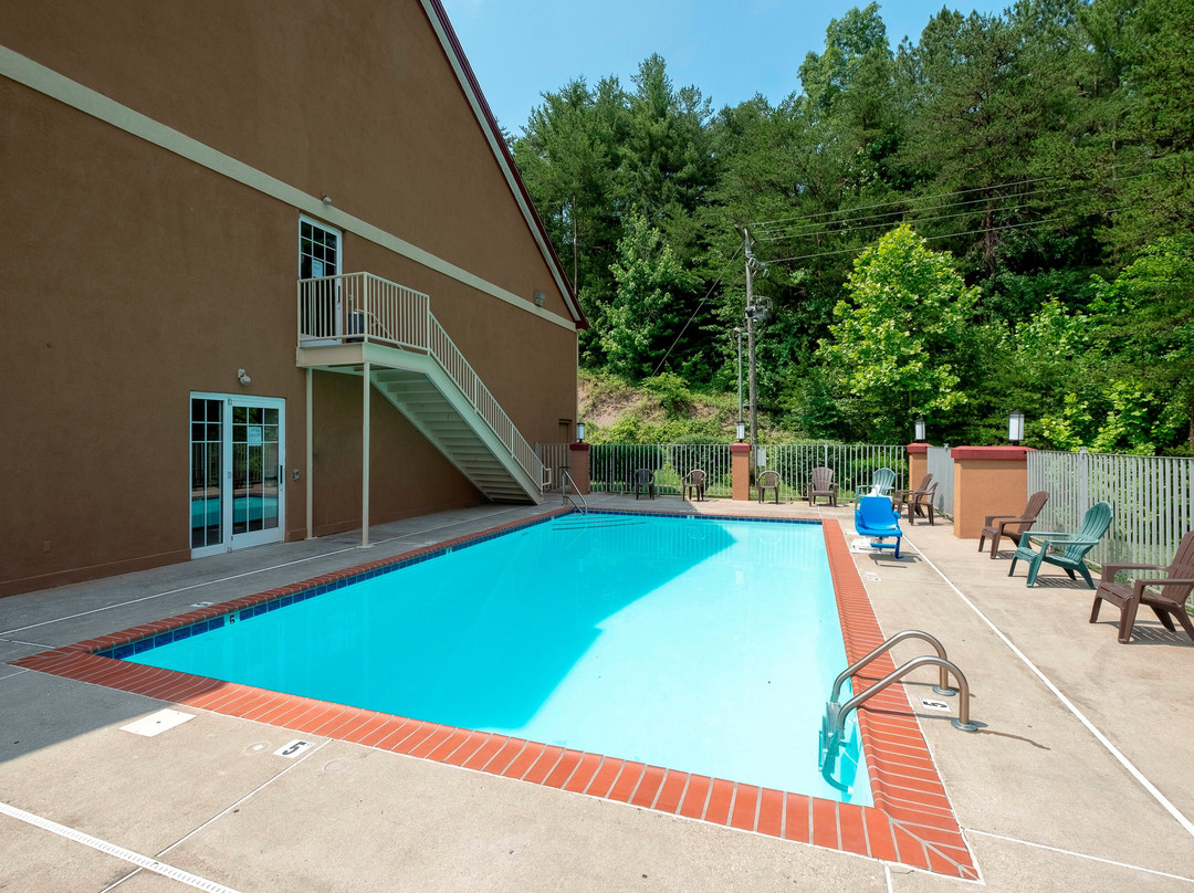 Red Roof Inn & Suites Corbin主图