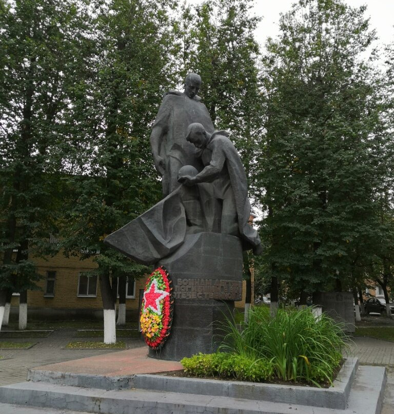 Monument to Dyagter Soldiers Deceased During the Great Patriotic War景点图片