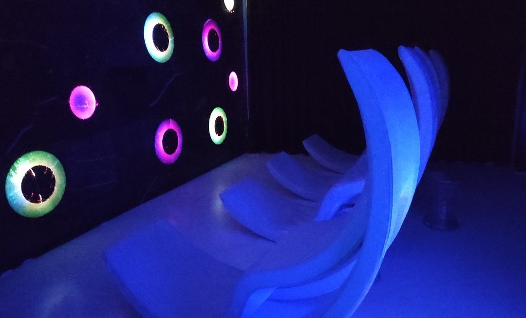 露营套房 SPA 酒店主图