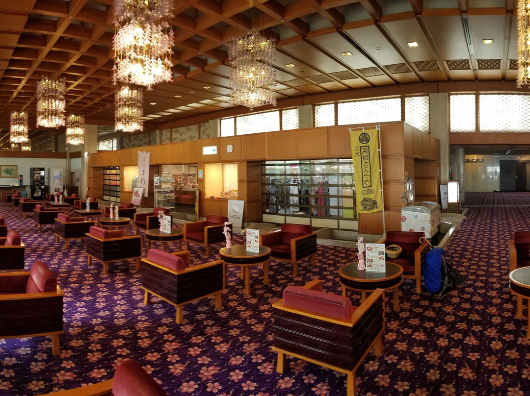 伊藤恩新樱花酒店主图