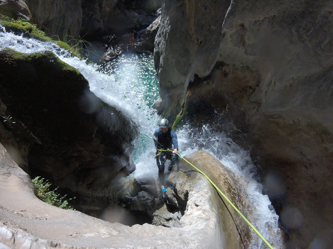 Black Feet-格拉纳达必去景点