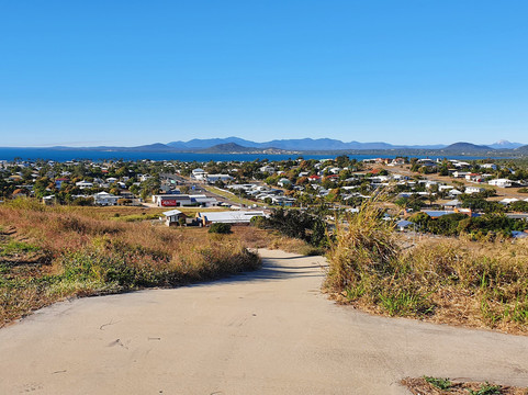 Watertank Murals-博恩必去景点