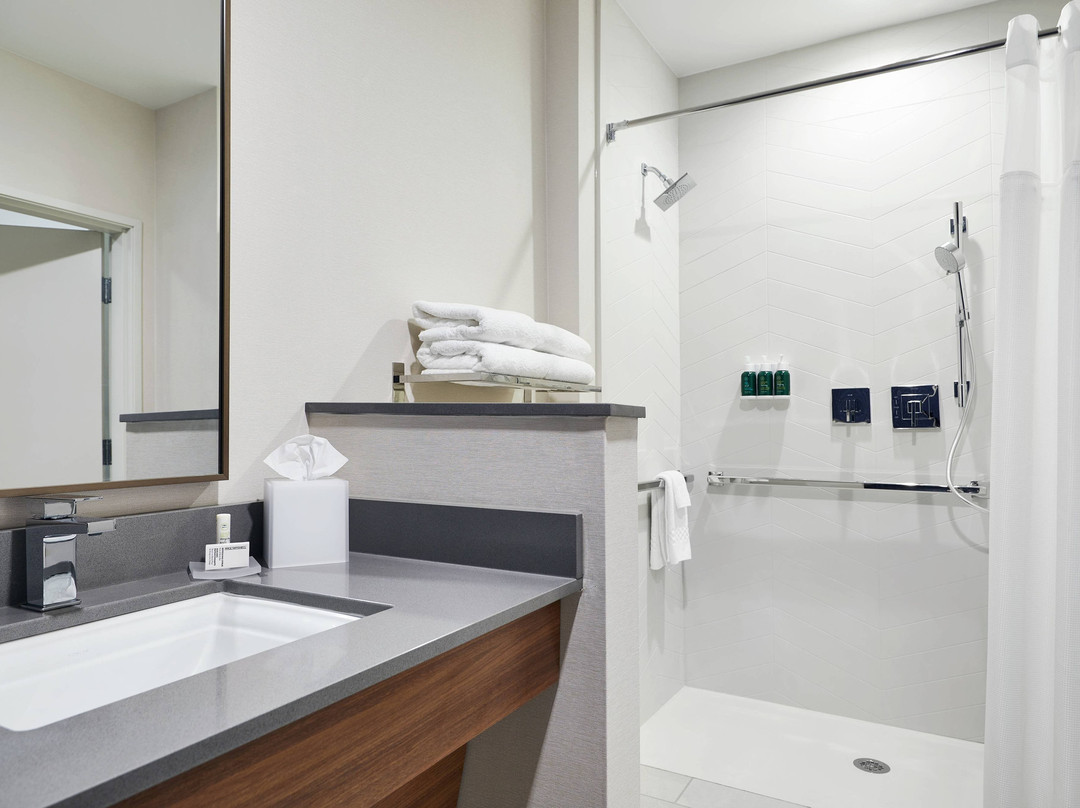 Fairfield by Marriott Inn & Suites Sheboygan主图