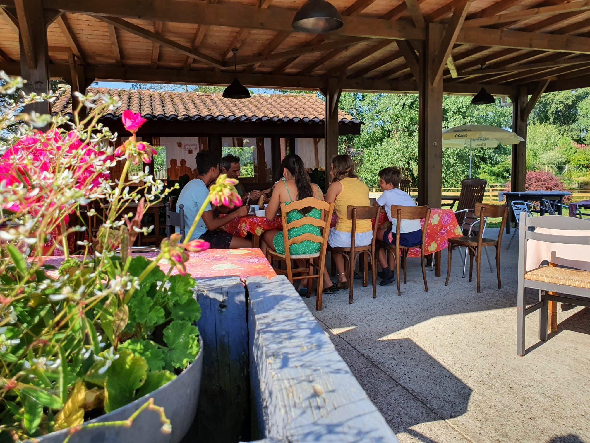 Hotel Restaurant Dehiou-官方