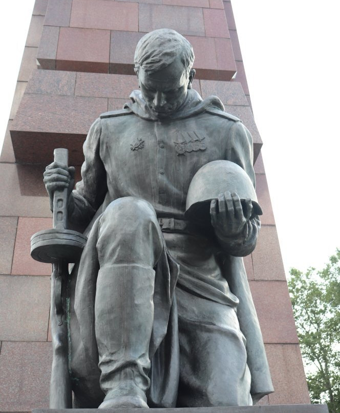 Sowjetisches Ehrenmal Treptow景点图片