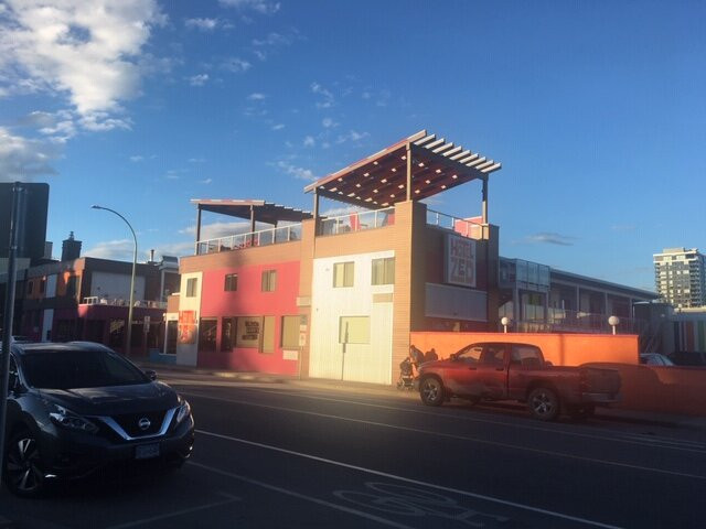 基洛纳泽德酒店主图