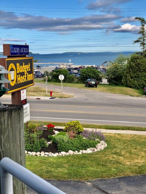 Budget Host Inn & Suites主图