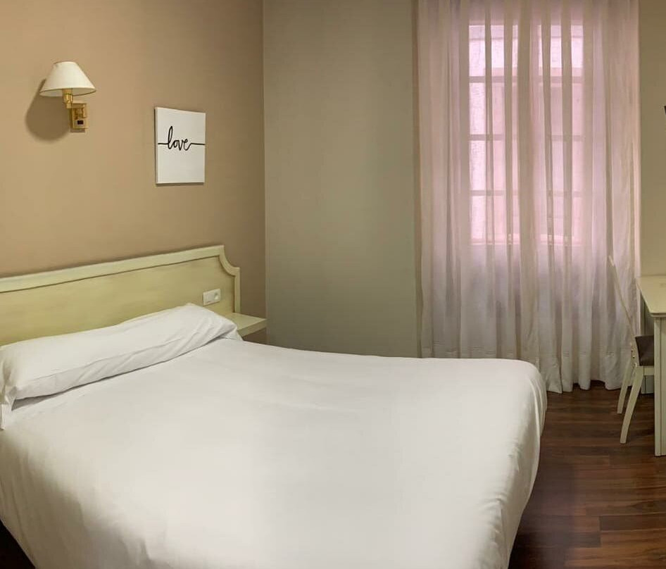 Hotel Los Robles主图