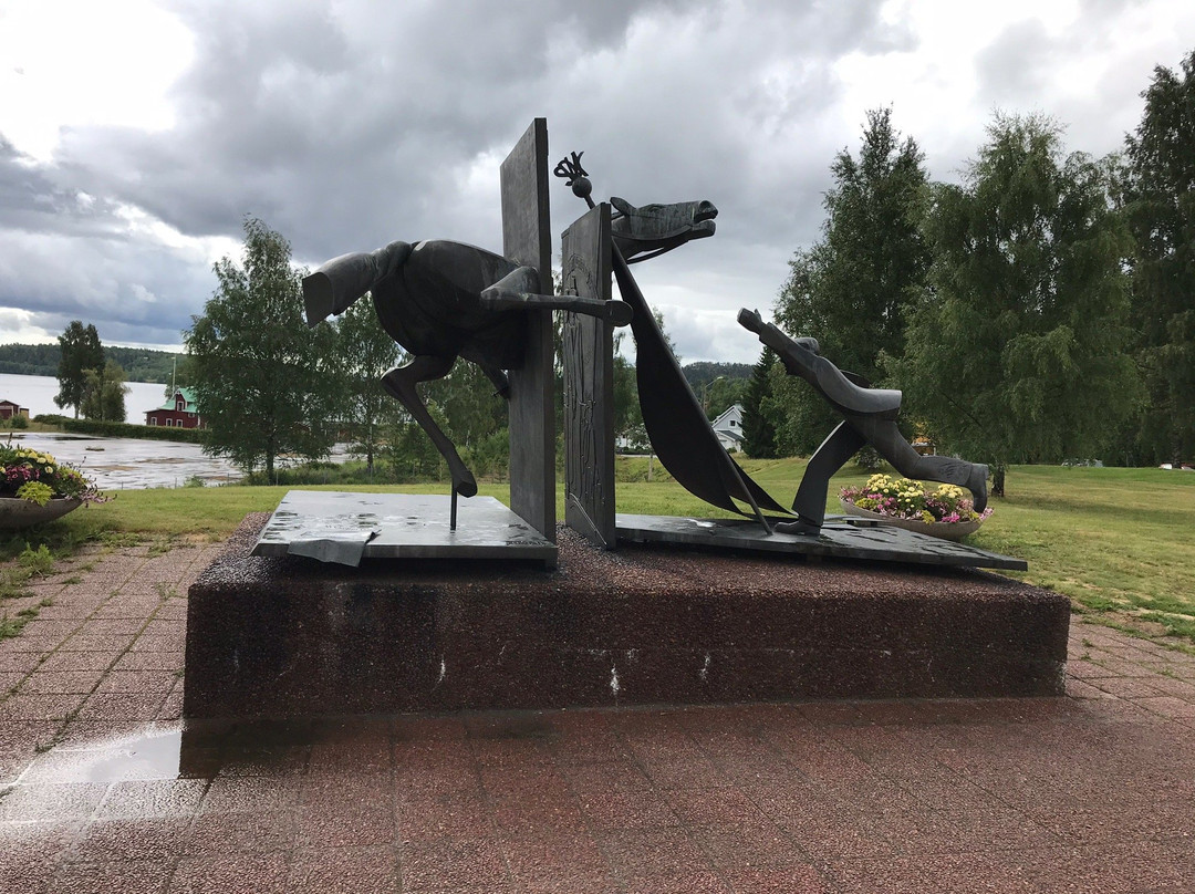 Minnesmonument skotten i Adalen 1931景点图片