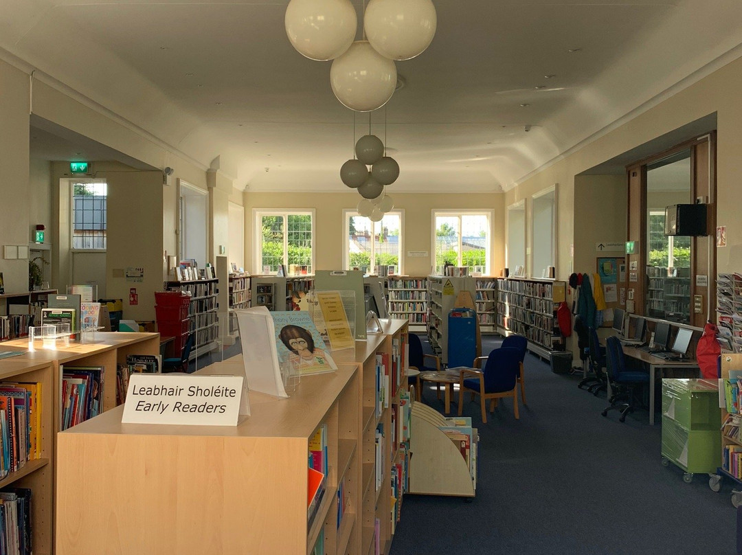 Cabinteely's Carnegie library-Cabinteely必去景点