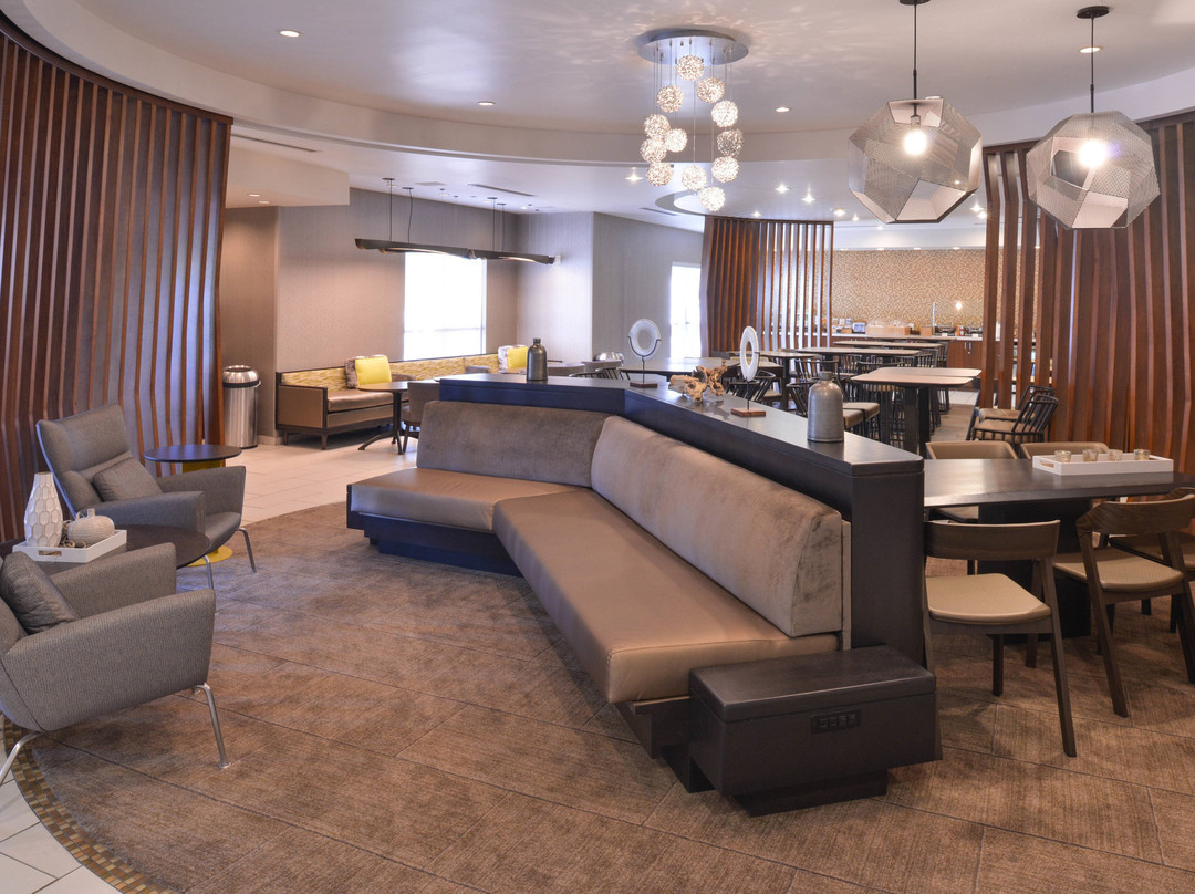 亨德森拉斯维加斯SpringHill Suites 酒店主图