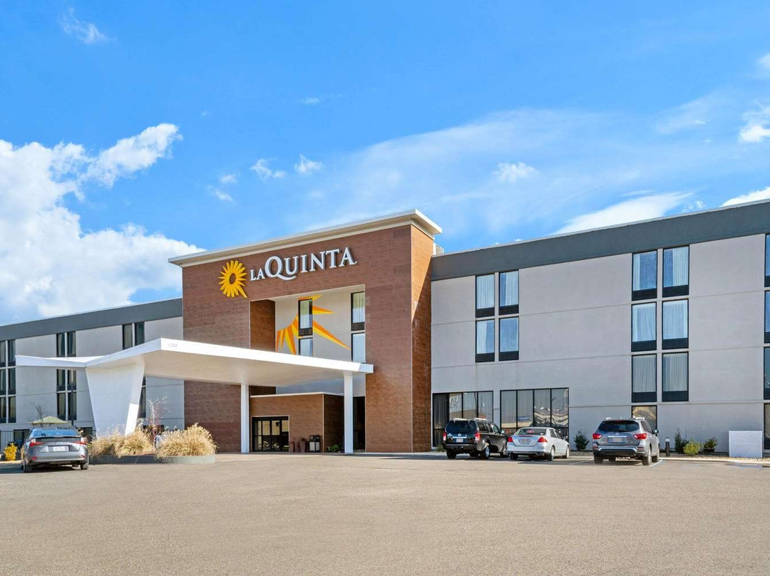 La Quinta Inn & Suites by Wyndham Columbus MS主图