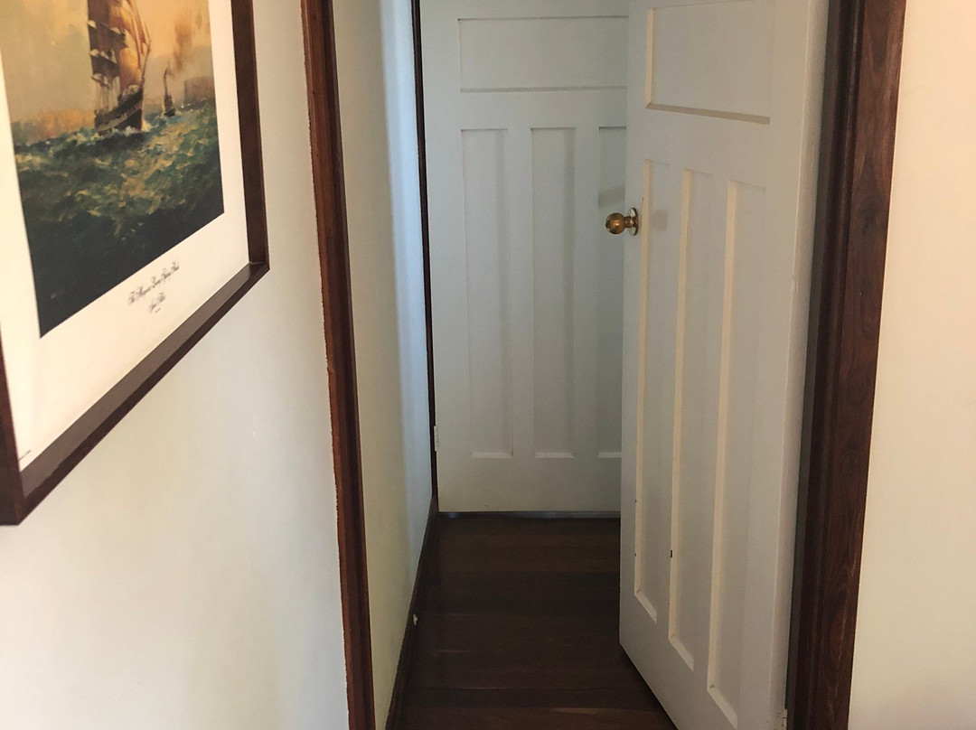 斯特林海军上将酒店主图