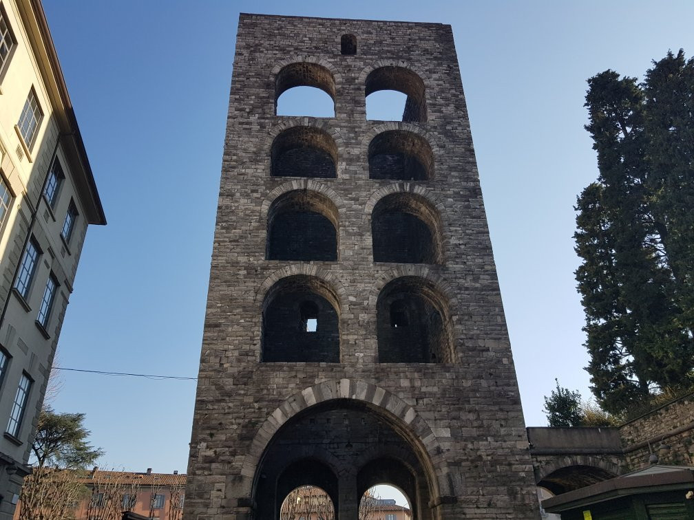 Porta Torre-科莫必去景点