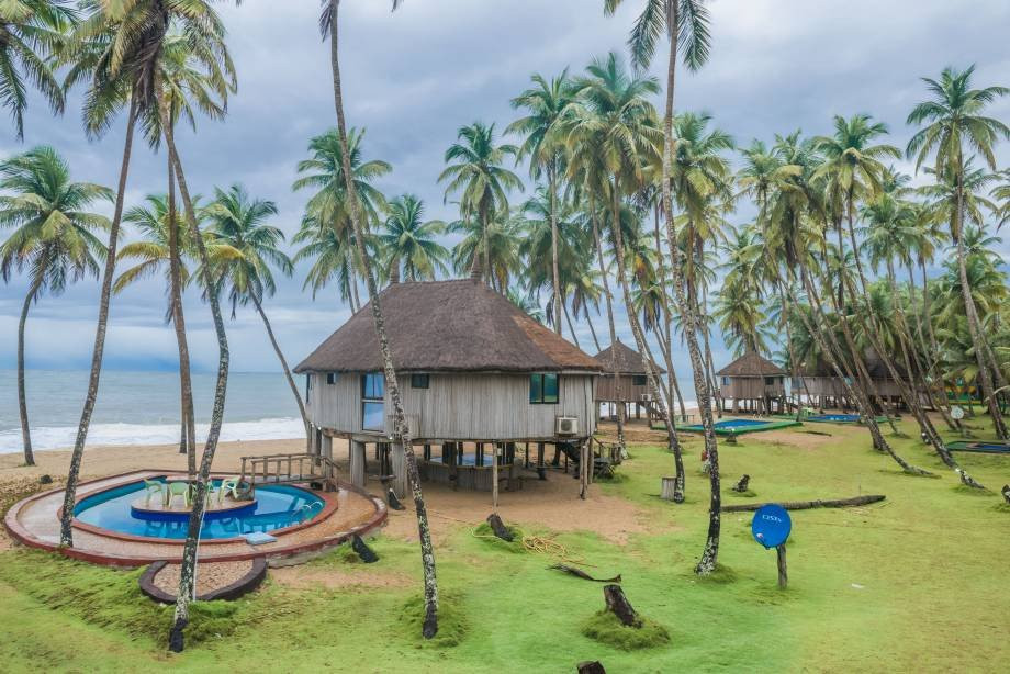 La Campagne Tropicana Beach Resort