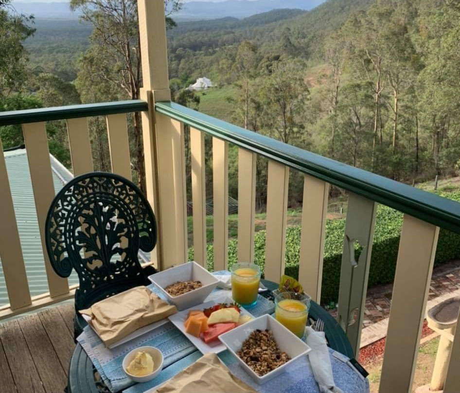 逼姆巴登山度假村主图