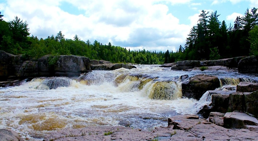 Pabineau Falls-Bathurst必去景点