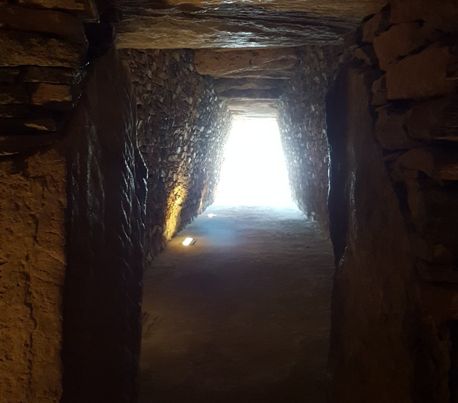 Dolmen del Romeral景点图片