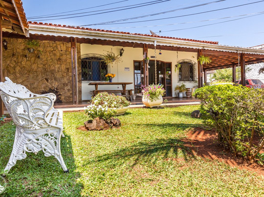 Bom Jesus dos Perdoes酒店住宿-Pousada das Estrelas Atibaia