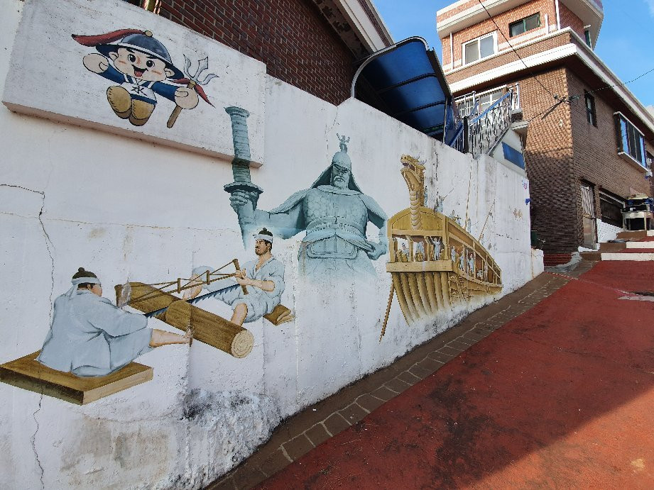 Gosodong Wall Painting Village-丽水市必去景点