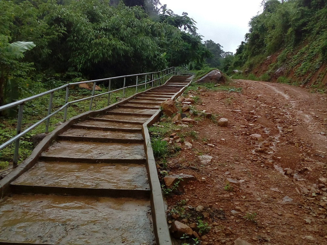 Tada Waterfalls-贡布必去景点