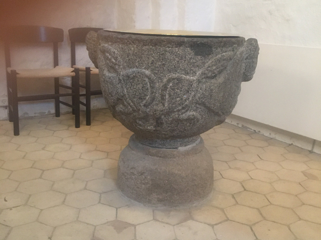 Egaa Kirke景点图片