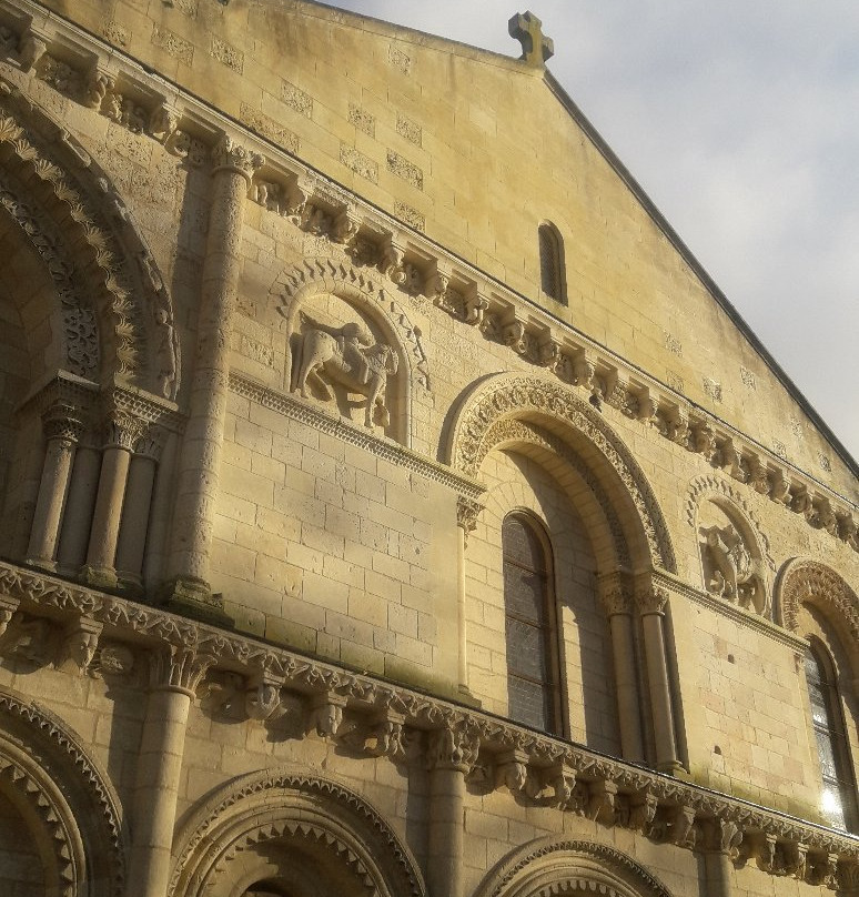 L’Eglise de Surgeres景点图片