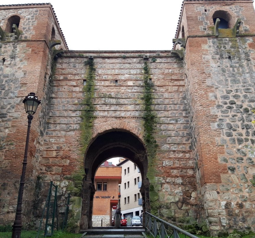 Arco de San Esteban景点图片